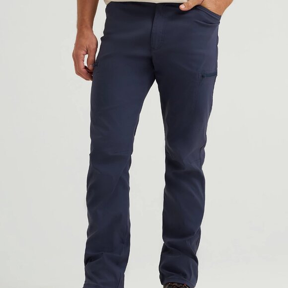 NWT Wrangler Outdoor Straight Fit Men's Dark Gray/Grey ZIP Cargo Pants Sz 40x32 - Picture 1 of 16